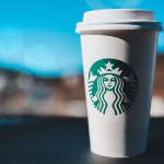 Тепер карти лояльності Starbucks можна поповнювати біткоїнами