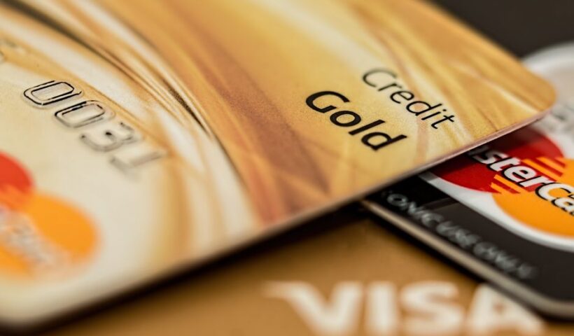 Платіжна картка Visa від Tether з токенізованим золотом та криптовалютними винагородами