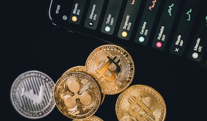 Логотип Ripple на фоні цифрової мережі