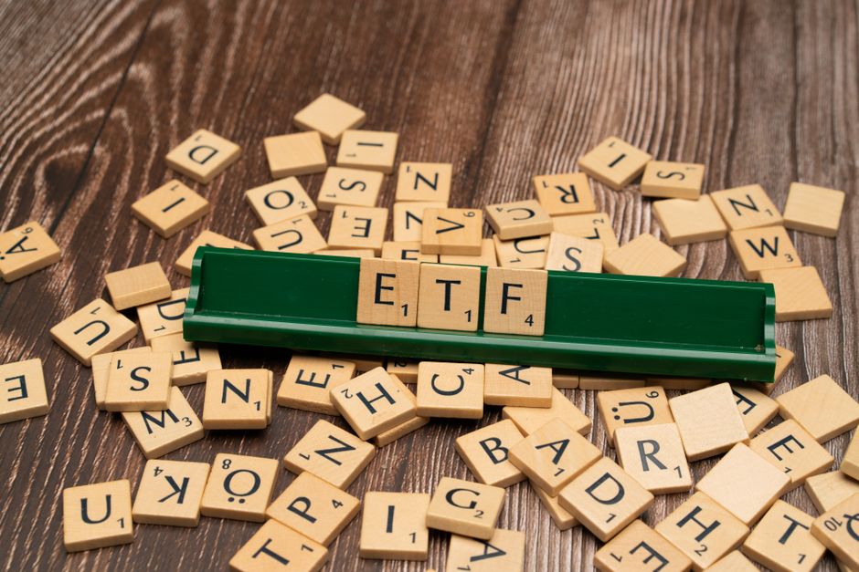 Paul Tudor Jones and BlackRock Bitcoin ETF concept image