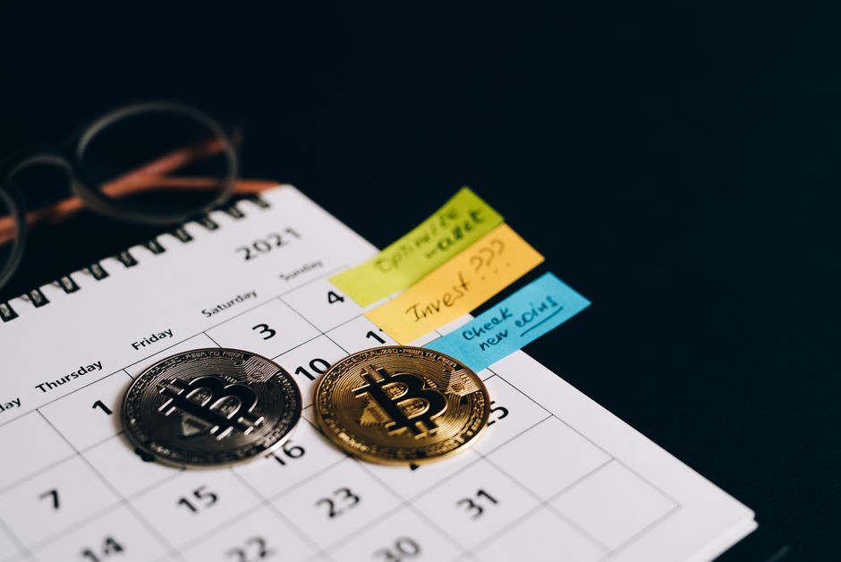 Графік росту криптовалюти Bitcoin та індексу S&P 500